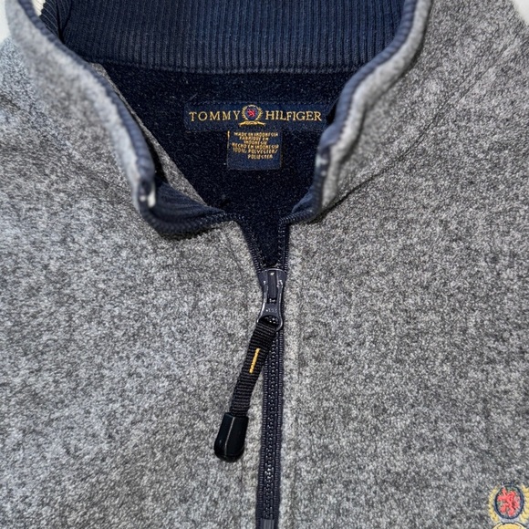 Tommy Hilfiger Mens L Gray Fleece Quarter Zip Pullover Crest Logo Sweater - Picture 10 of 10